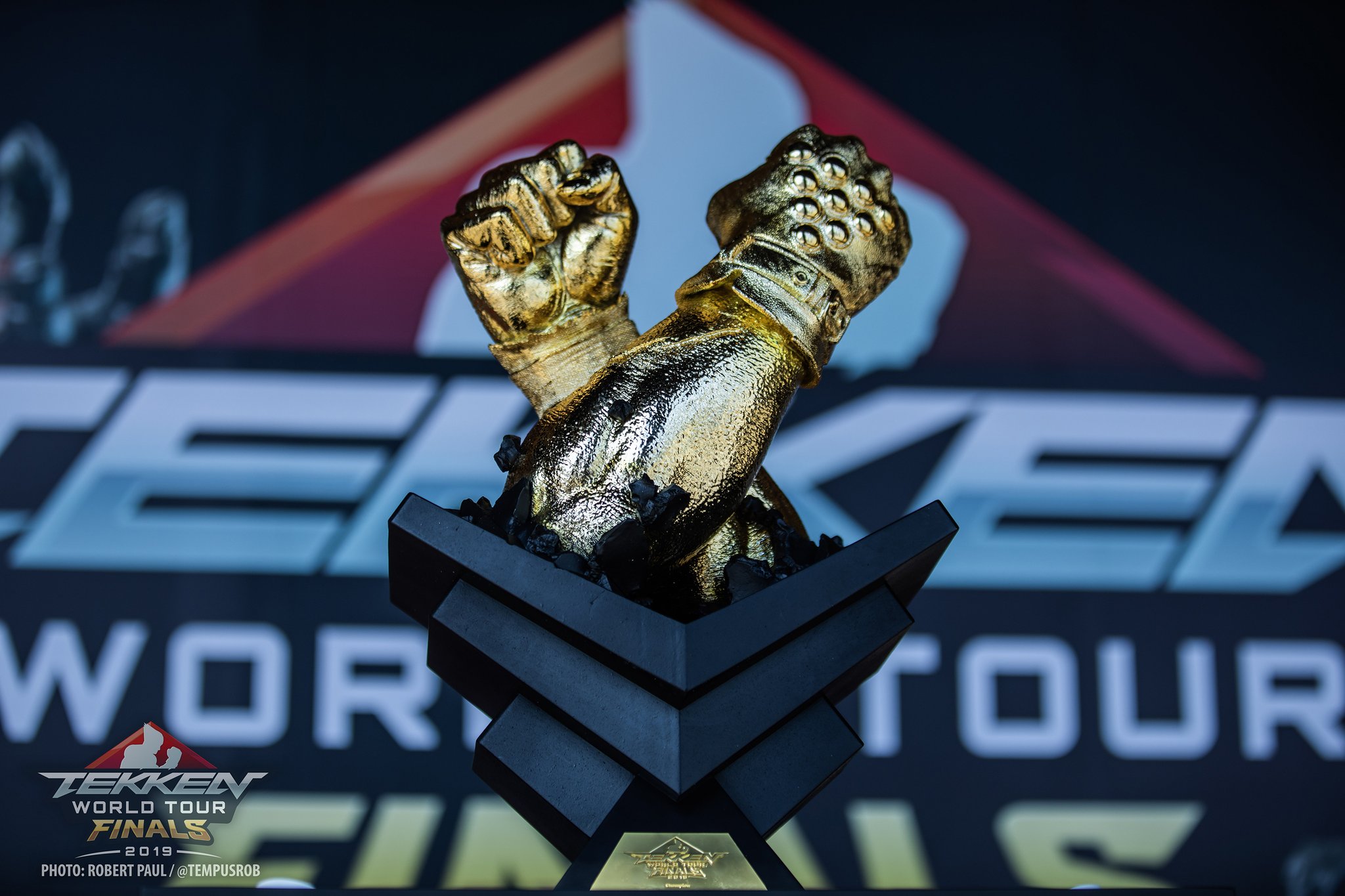 TEKKEN World Tour 2019 Finals Trophy & Devil Jin Statue Designed by