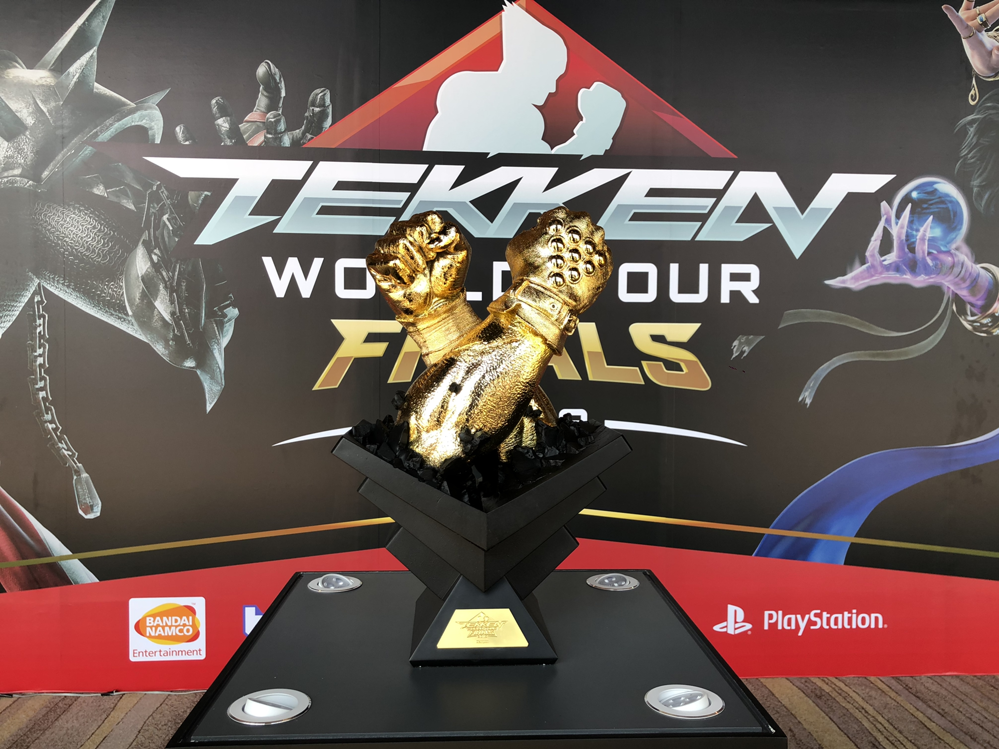 TEKKEN World Tour 2019 Finals Trophy & Devil Jin Statue Designed by